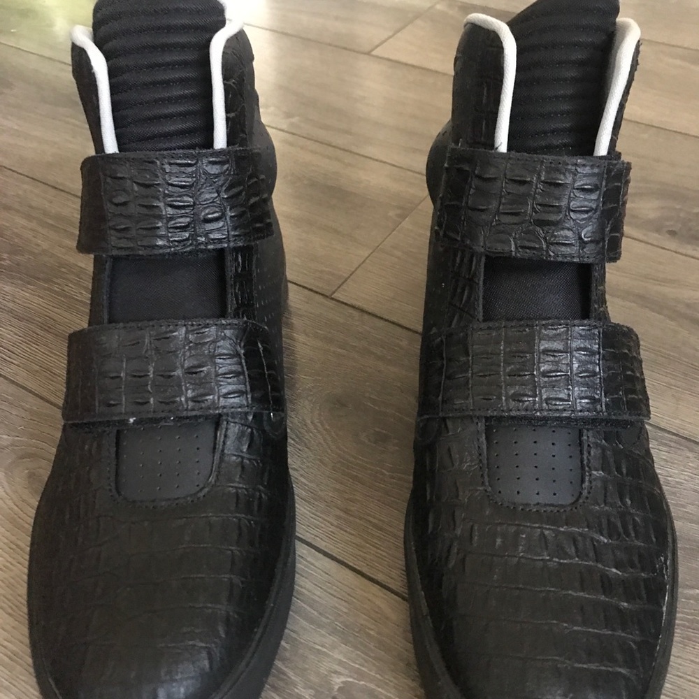 NWOT Men Size 15 Nike Flystepper 2k3 shoes!